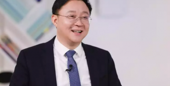 两会论“见”丨刘庆峰代表：让行业享受AI红利，让每个人都有AI助手