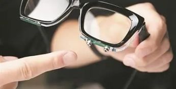 人工智能声呐眼镜可识别唇语 准确率约为百分之九十五