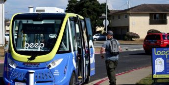 旧金山推出无人驾驶巴士服务，车内没有方向盘