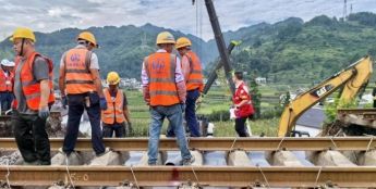 沿线村民出行无需再横穿铁路！川黔线铁路安防工程全面升级