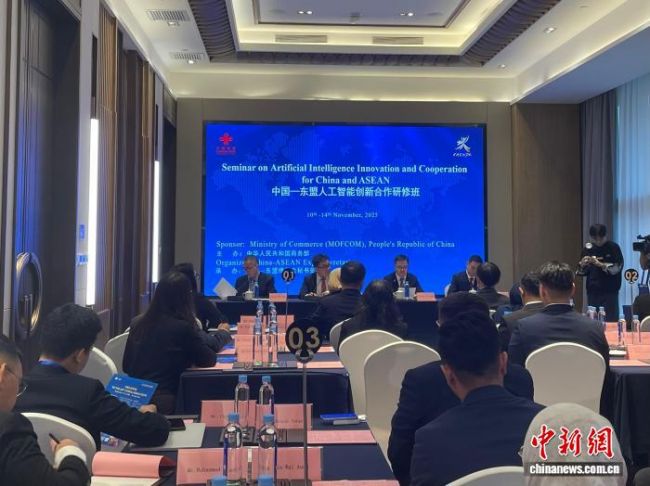 24ceeccc-ab0e-463d-a0b5-9cfa54db264f_zsite