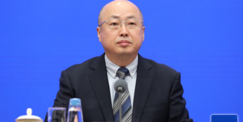 农业农村部：农用无人机保有量超过30万架，年作业面积突破4.6亿亩，低空经济在农业领域呈现良好态势