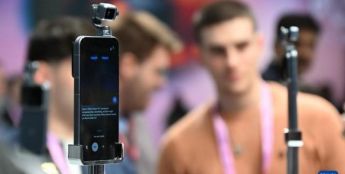 在“人工智能 +”大背景下，AI手机该如何安全发展？