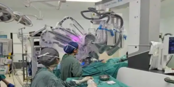 人工智能重塑就业：一把悬而未决的“双刃剑”